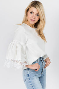 BLUSA BLANCA CON ENCAJE