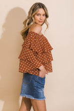 Cargar imagen en el visor de la galería, BLUSA OFF SHOULDER EN CAPAS
